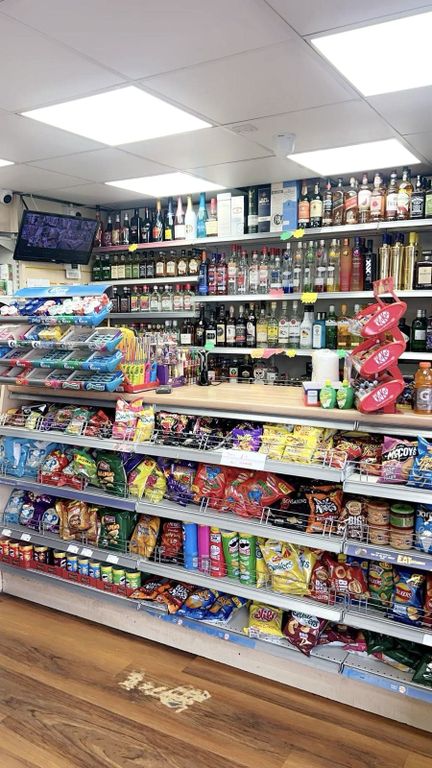 Property photo 1 of 9 Off-Licence & Vape Shop For Sale €“ Prime Residential Location In Slough
