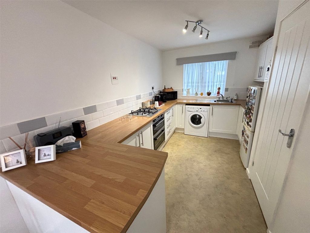 Property photo 3 of 19 Picture No. 18