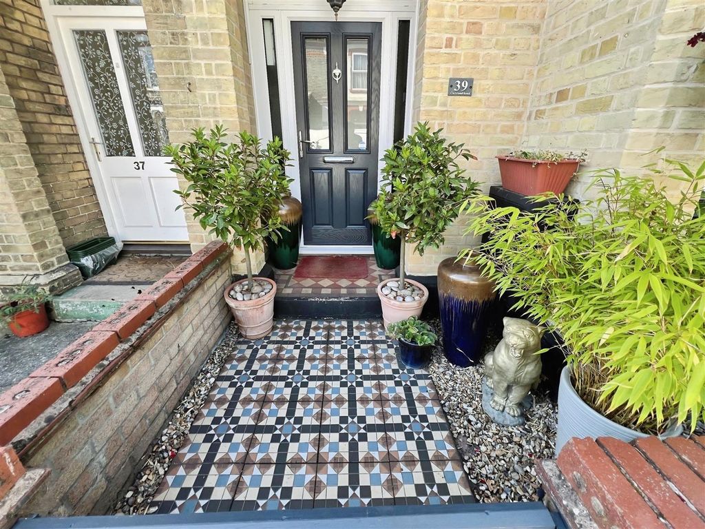 Property photo 2 of 19 Front Entrance