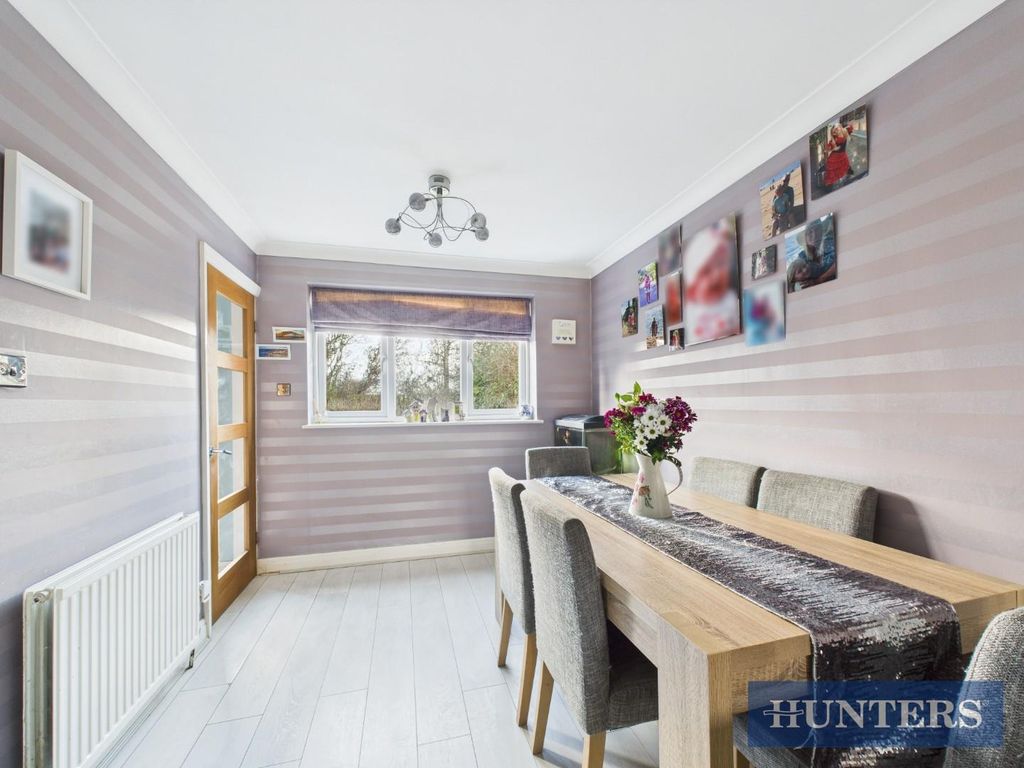 Property photo 3 of 15 Cam01450G0-Pr0188-Still014.Jpg