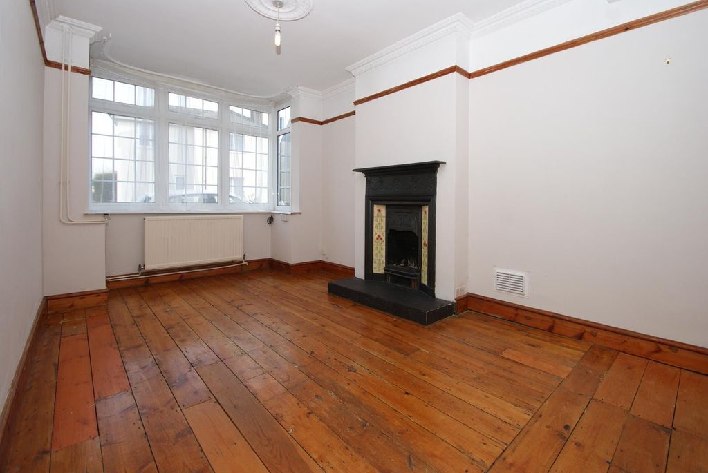 Property photo 3 of 9 Lounge View 1