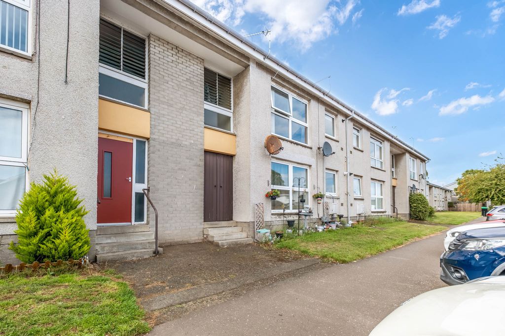 Property photo 1 of 28
