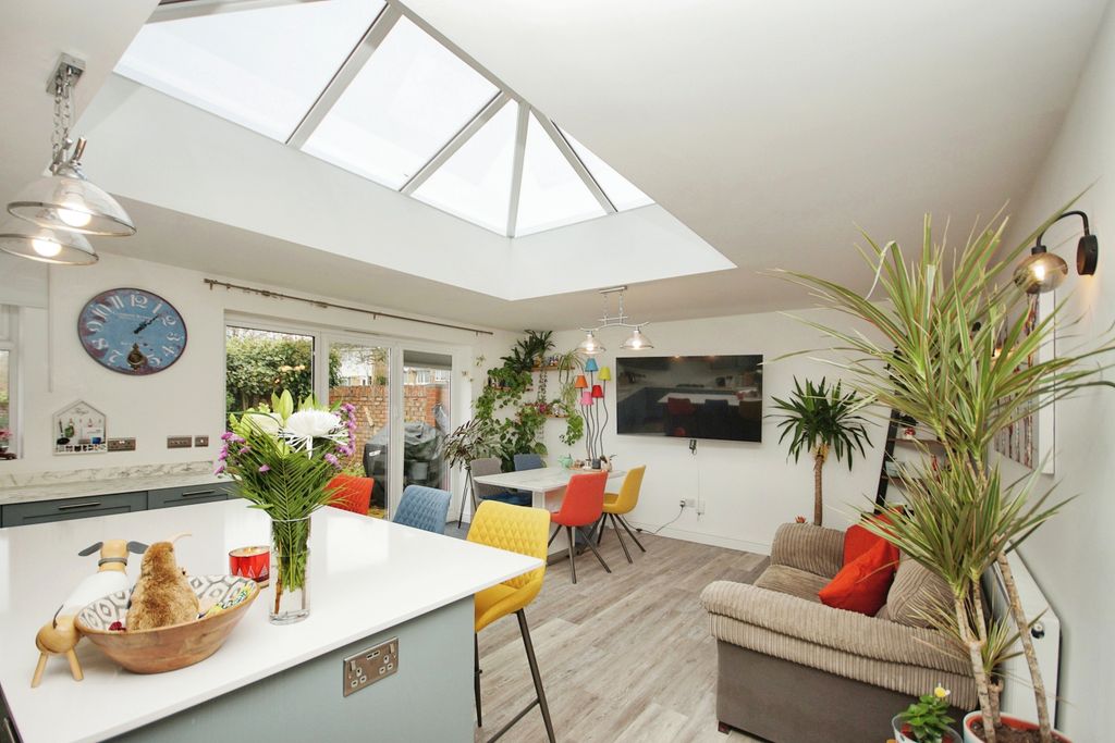 Property photo 1 of 15 Kitchen