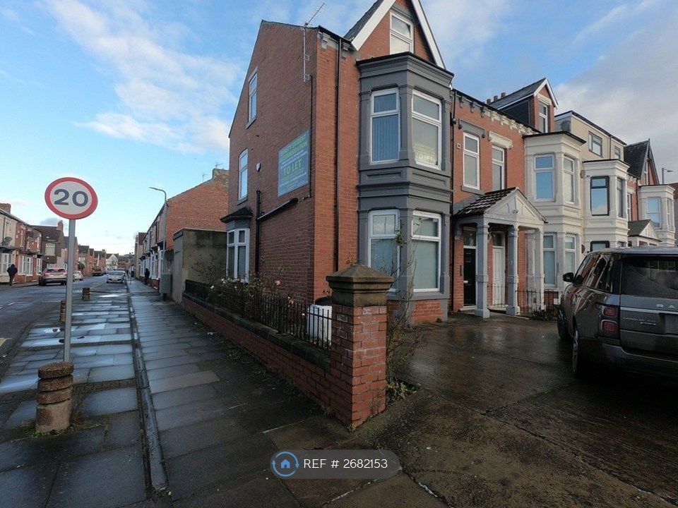 Property photo 2 of 18 House View