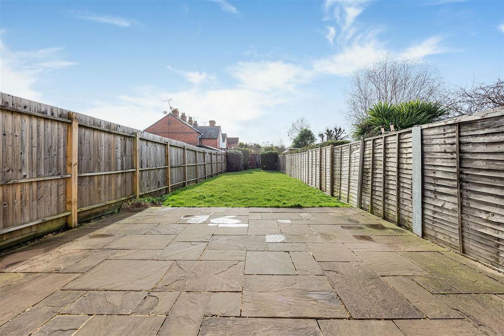 Property photo 2 of 14 Garden