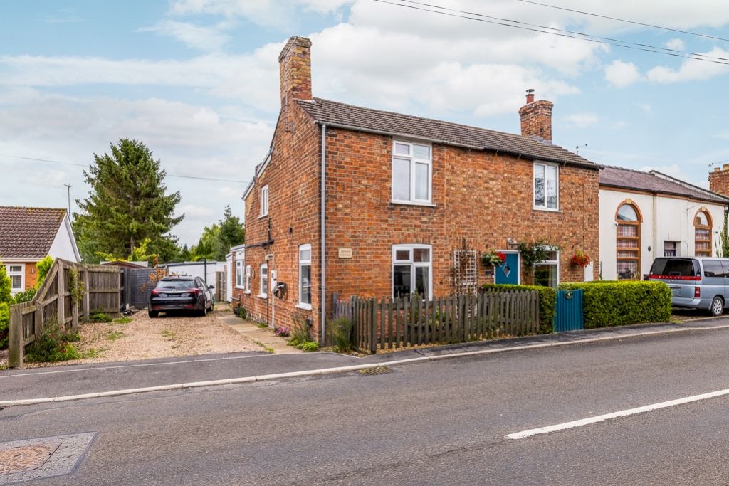 Property photo 1 of 18 Jadean Cottage (Mareham-Le-Fen)-7