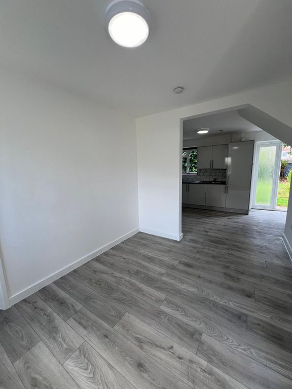 Property photo 2 of 18 Gallery