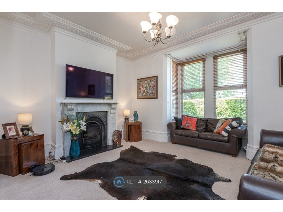 Property photo 2 of 24