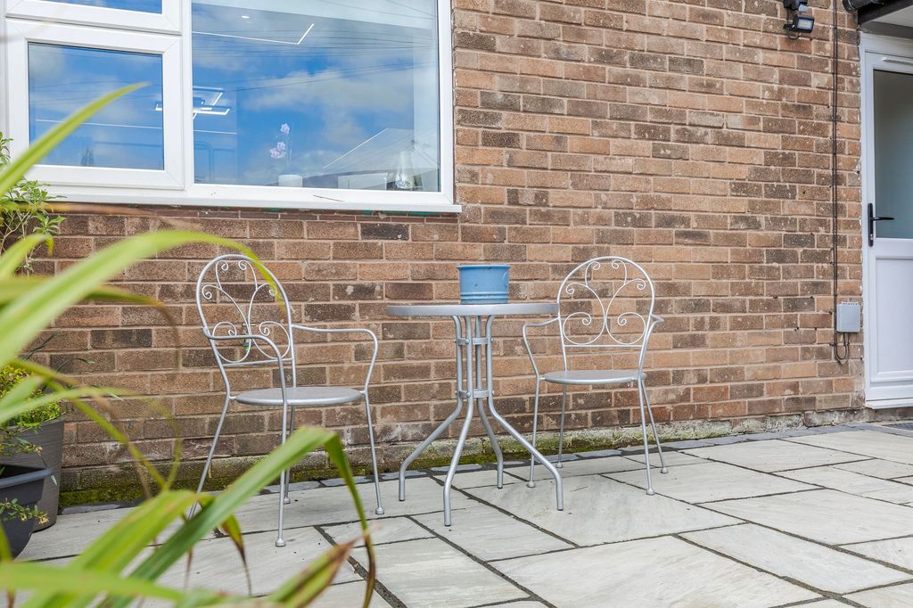 Property photo 3 of 24