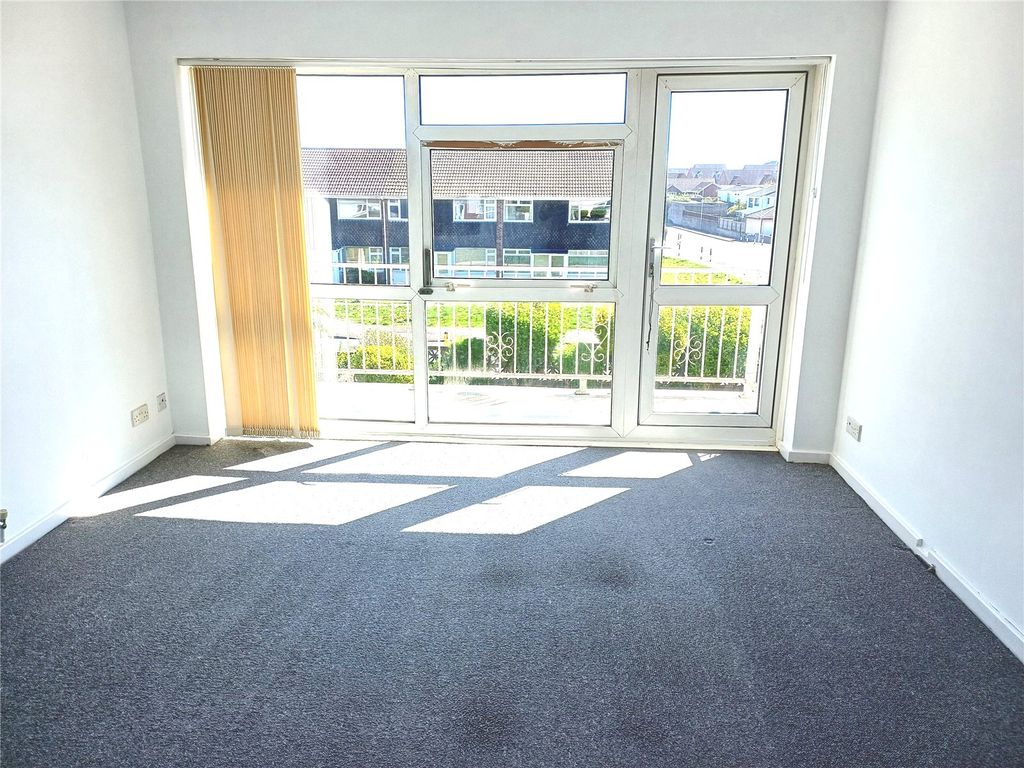 Property photo 2 of 7 Picture No. 03