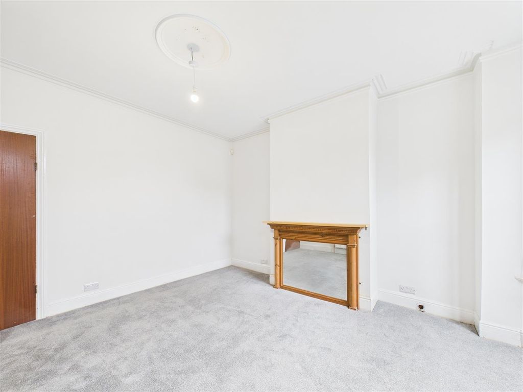 Property photo 2 of 10 Cam05207G0-Pr0059-Still003.Jpg