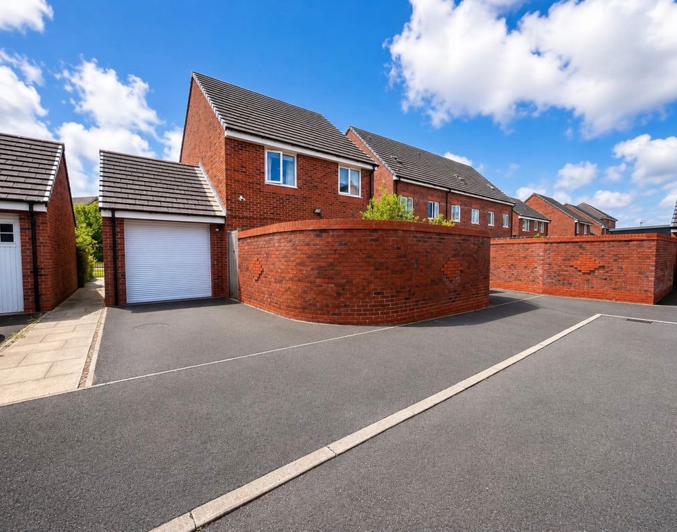 Property photo 1 of 27 Img_3505