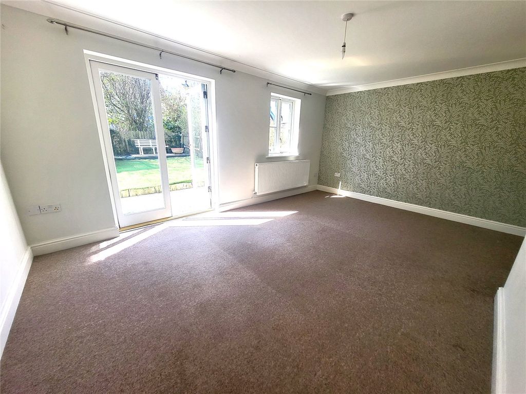 Property photo 2 of 11 Picture No. 26