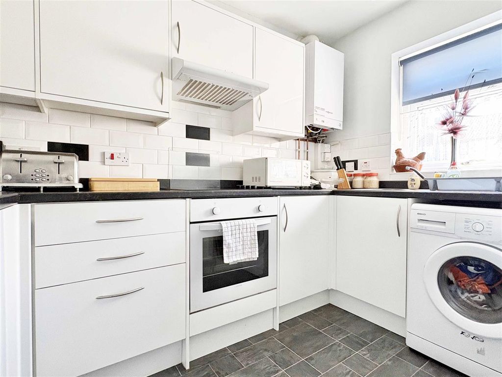 Property photo 3 of 23 K2.Jpg
