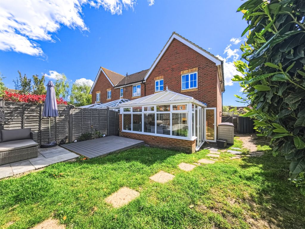 Property photo 2 of 16