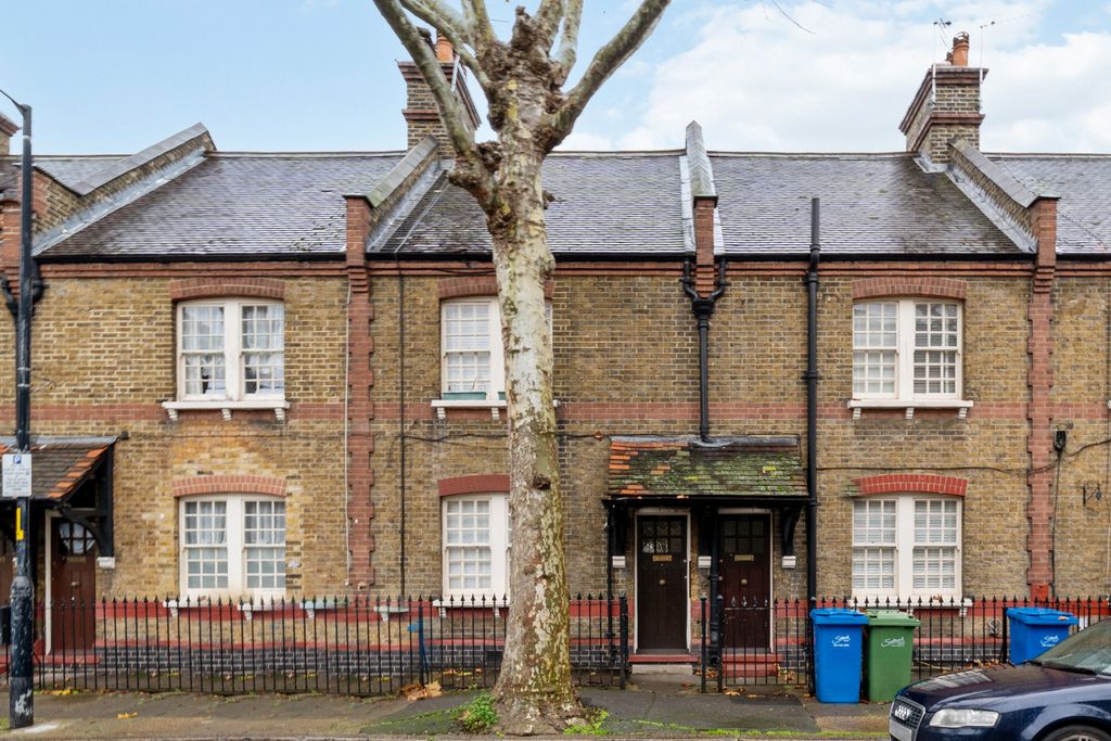 Property photo 2 of 13