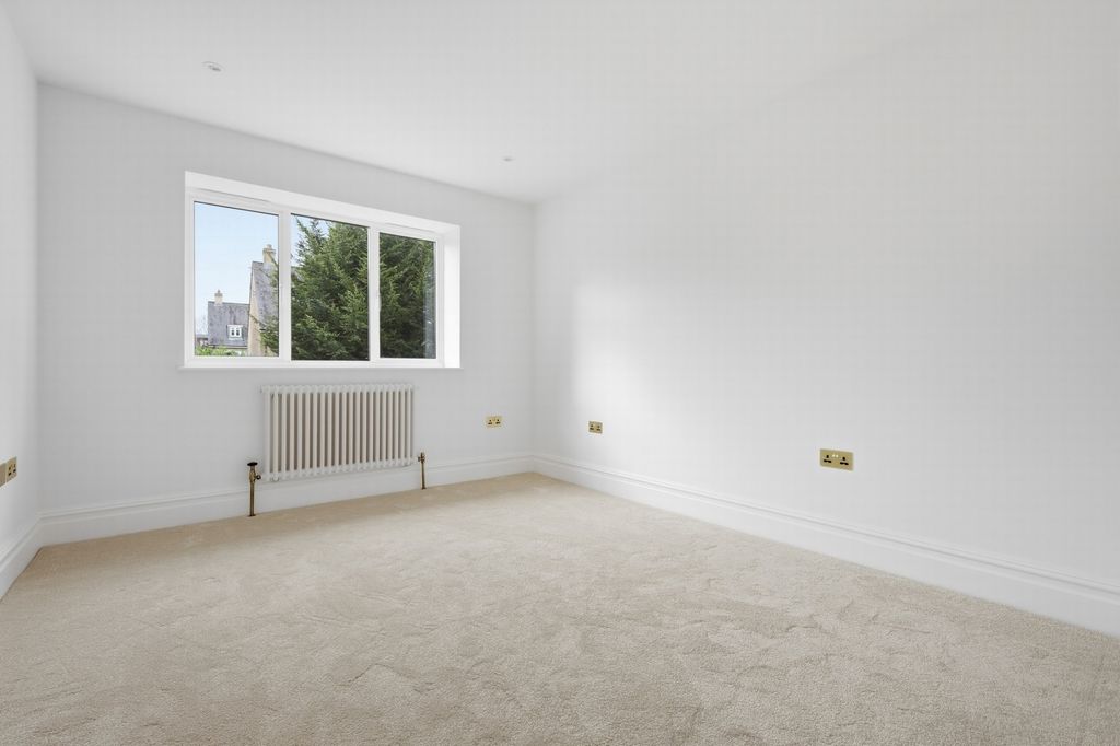 Additional image 19 of 4 bed detached house for saleThe Plain, Epping CM16