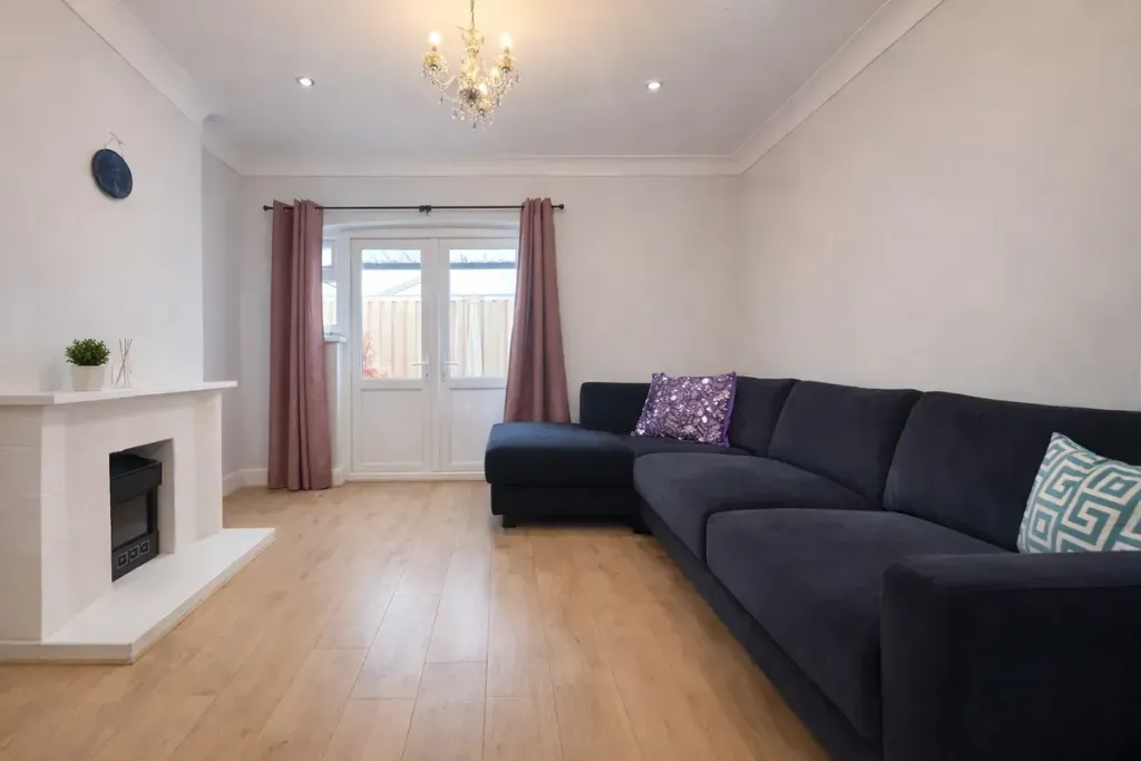 Property photo 2 of 23