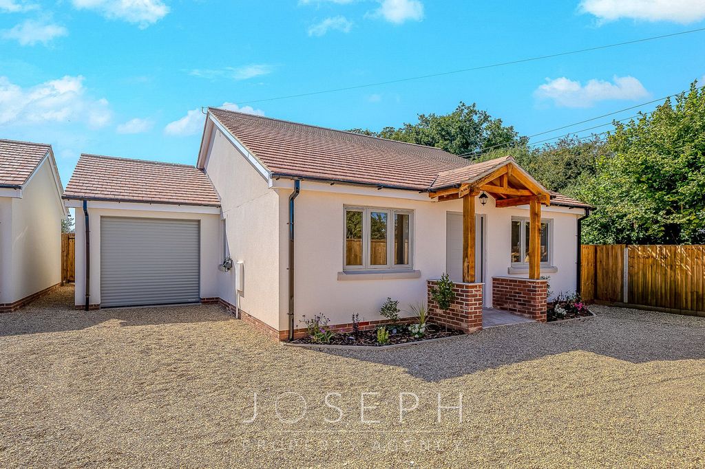 Property photo 1 of 21