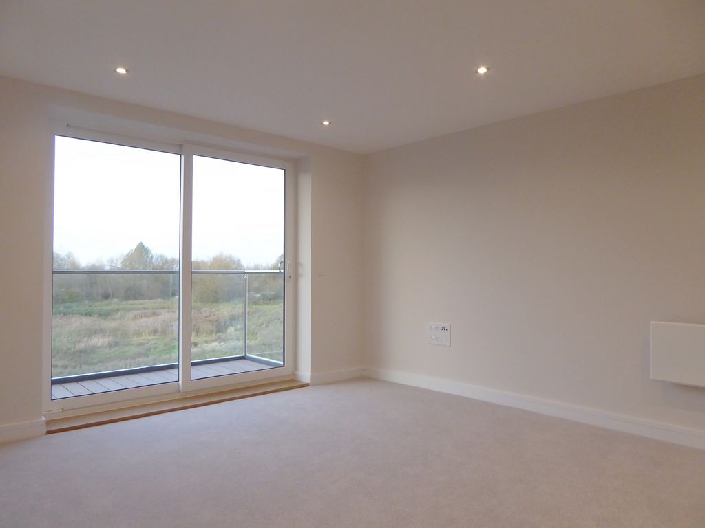 Property photo 2 of 8 Living Room