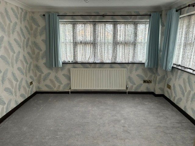 Property photo 3 of 10 Dining Room