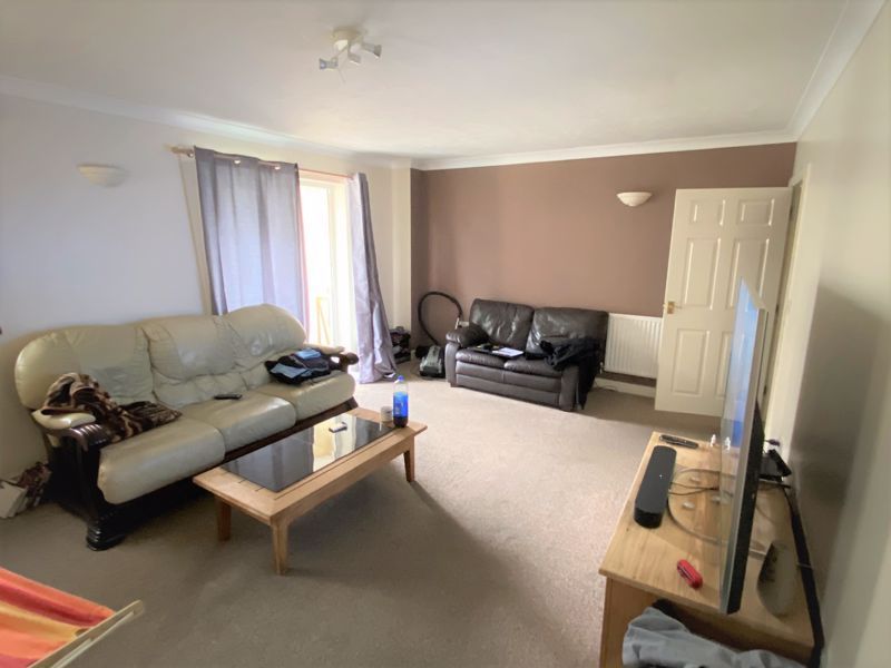 Property photo 2 of 7 Photo 4