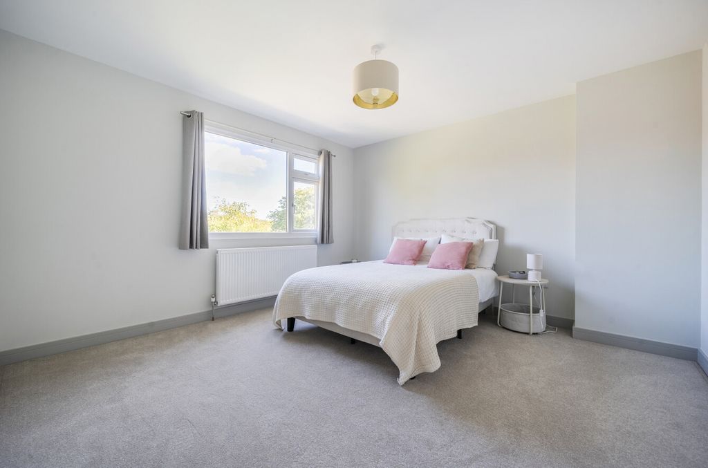 Property photo 3 of 16 1361272-22-68Dbe7...