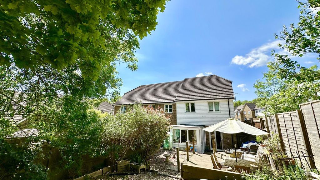 Property photo 1 of 21