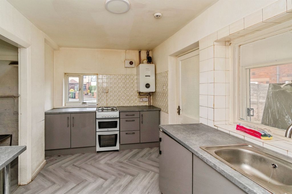 Property photo 3 of 17