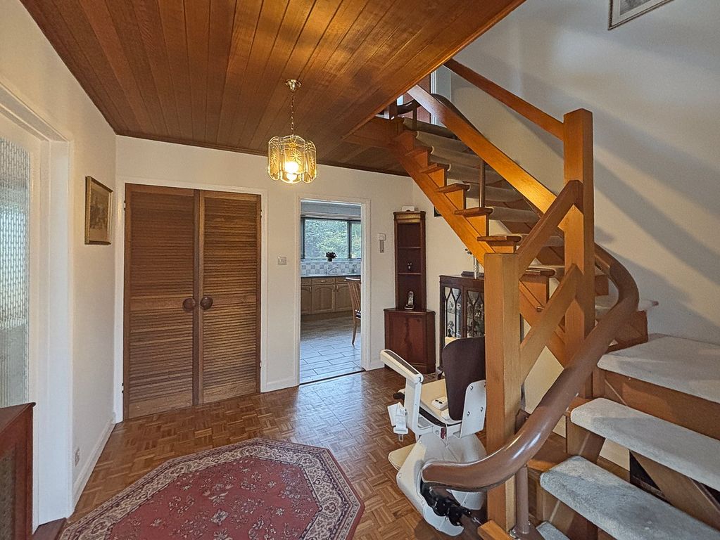 Property photo 3 of 24