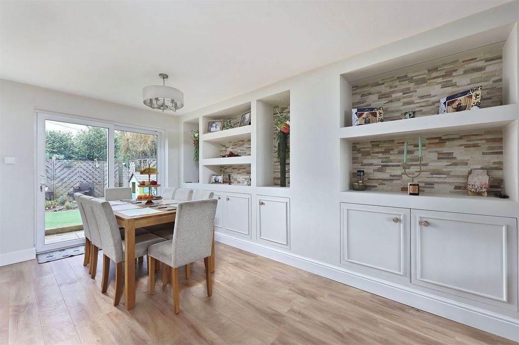 Property photo 3 of 27 Picture No. 05