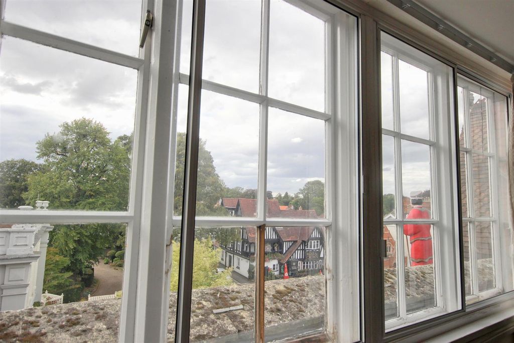 Property photo 3 of 12 Img_8942-Img_8944_Lzn.Jpg