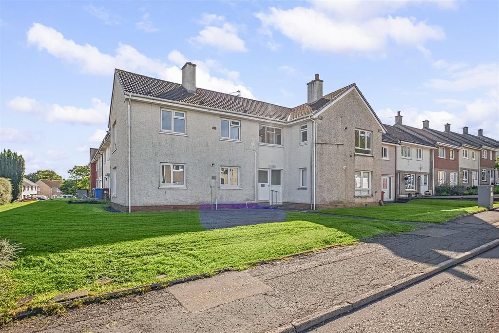 Property photo 1 of 14 Elphinstone Crescent-4.Jpg
