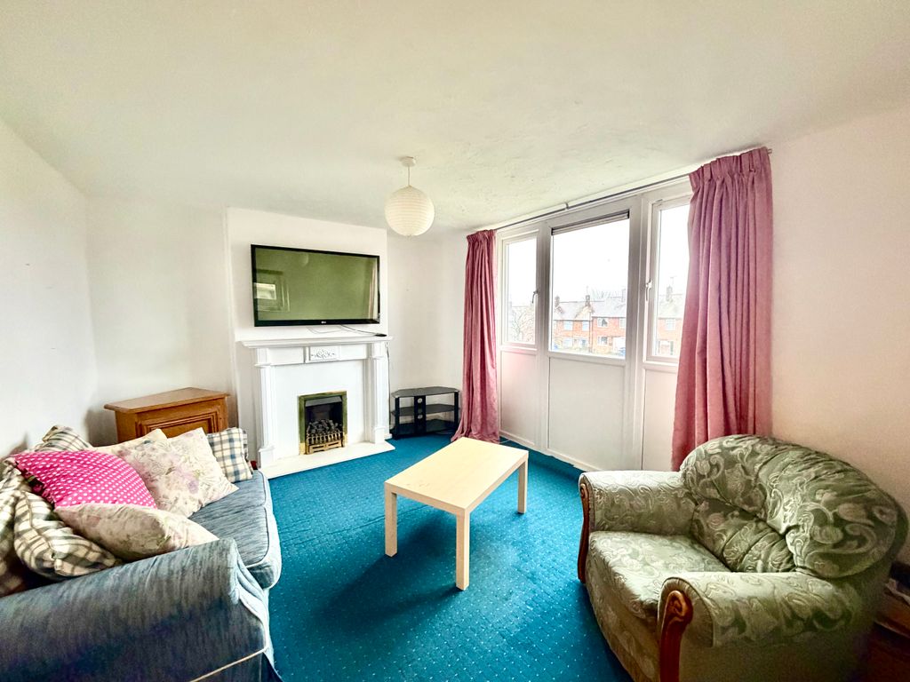 Property photo 3 of 13 Img_0773