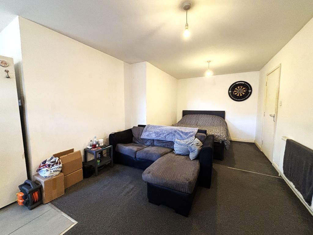 Property photo 3 of 5 Photo 1