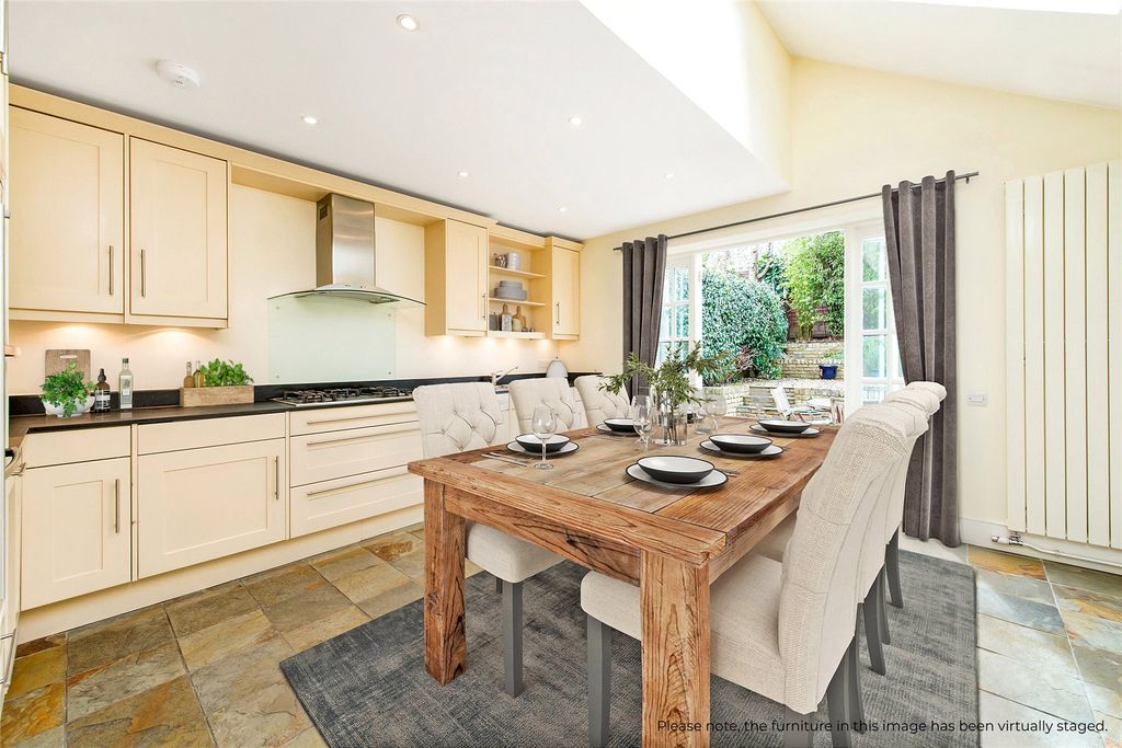 Property photo 1 of 11 Picture No. 28