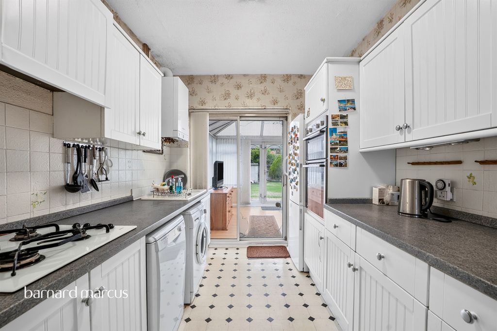 Property photo 1 of 20