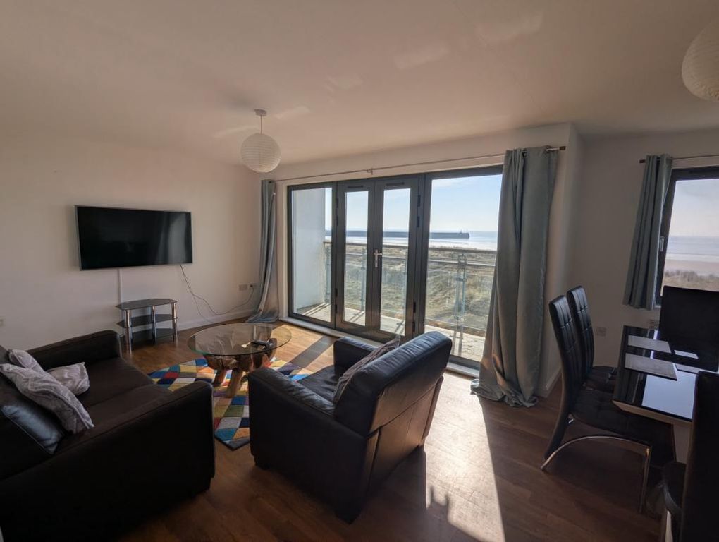 Property photo 2 of 15 Lounge