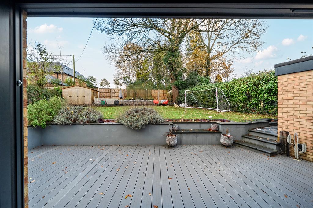 Property photo 2 of 13