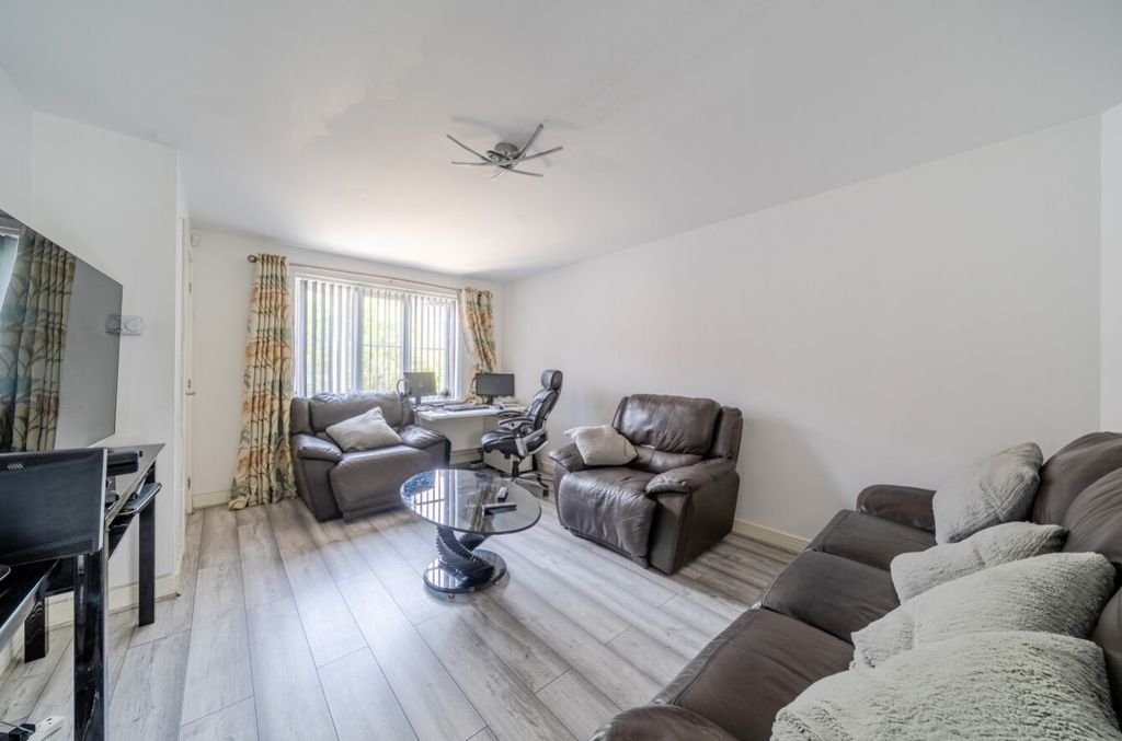 Property photo 3 of 22 15-6A79cd4Aef11F-1502455-19Febc364Df2B-17-15