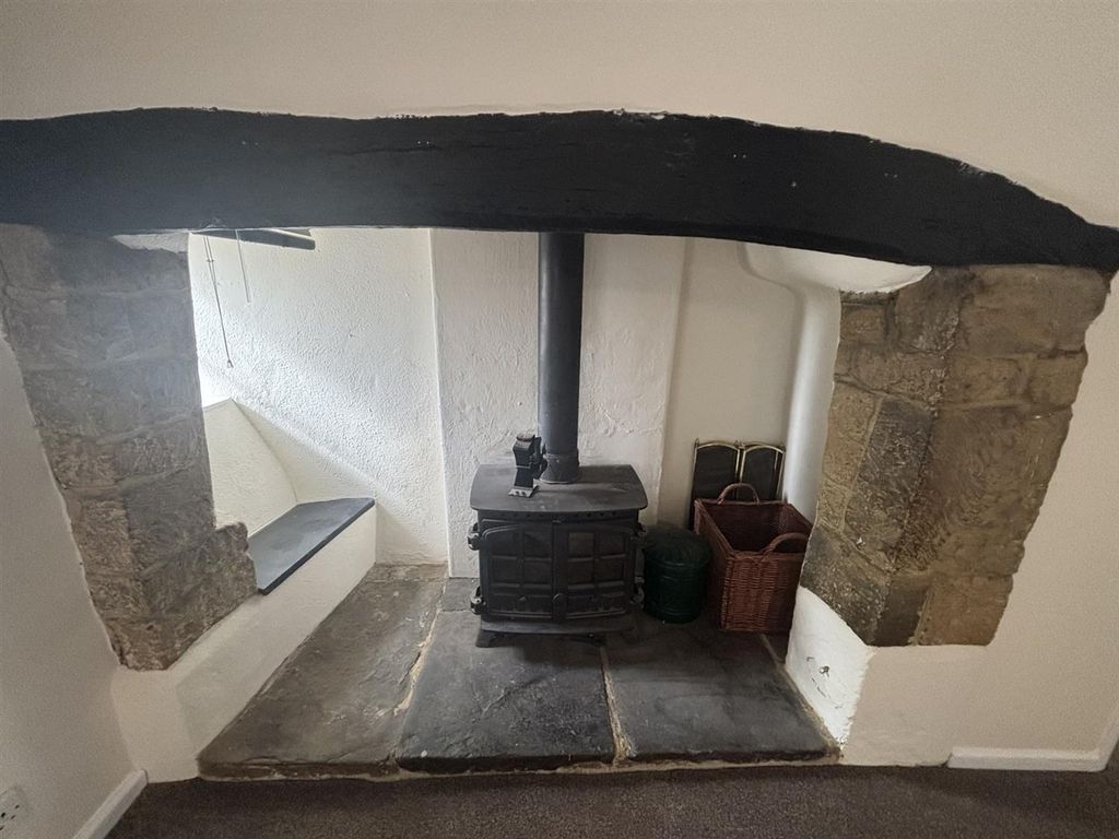 Property photo 3 of 17 Thumbnail_Img_3027.Jpg