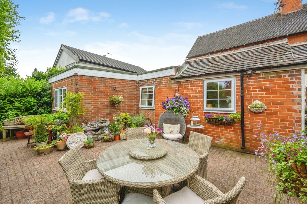 Additional image 25 of 3 bed semi-detached house for saleHigh Street, Ashbourne DE6