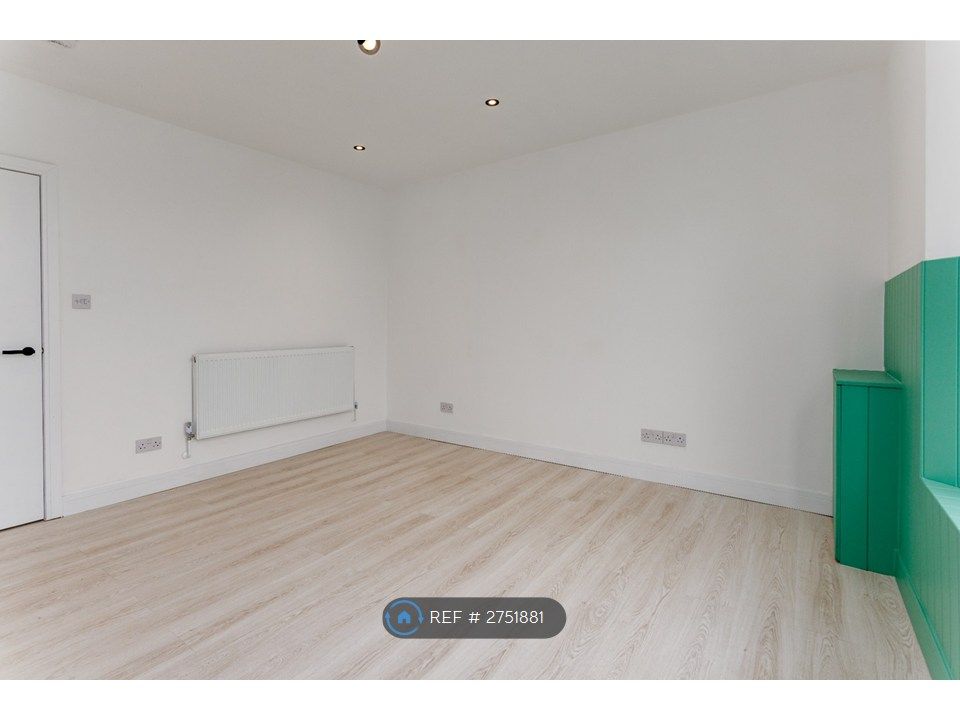 Property photo 3 of 17 Kitchen/Living/Dining