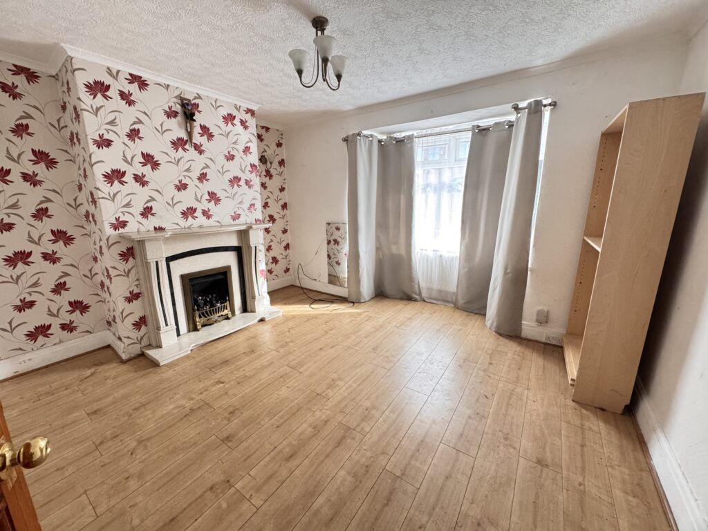 Property photo 2 of 5