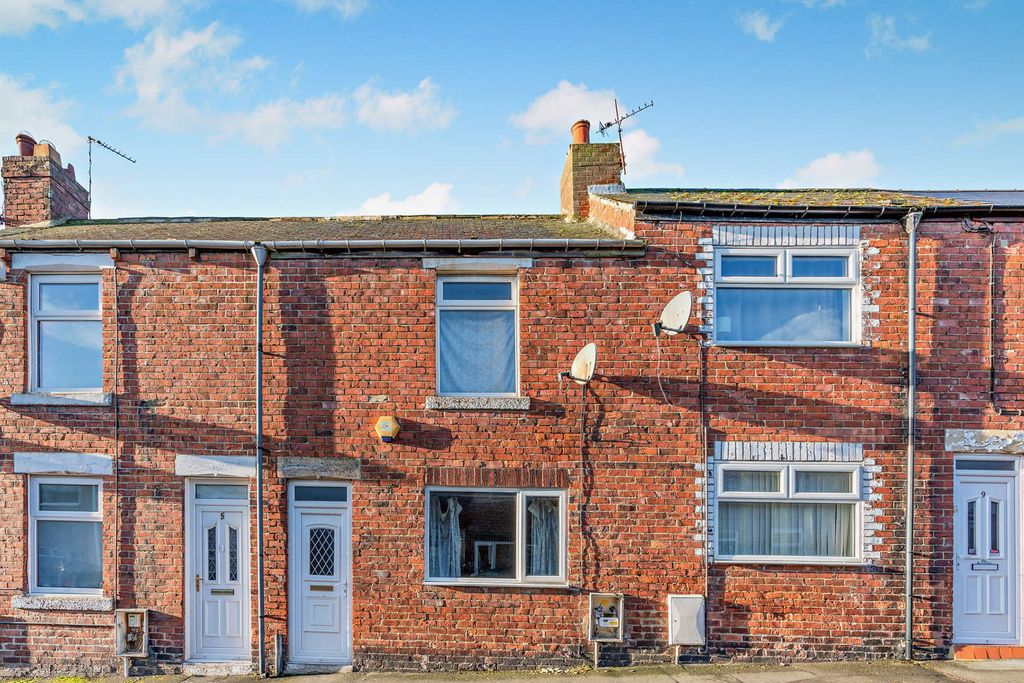 Property photo 1 of 22