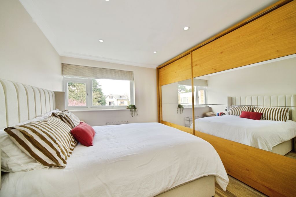 Additional image 13 of 2 bed flat for saleVillage Road, Enfield EN1