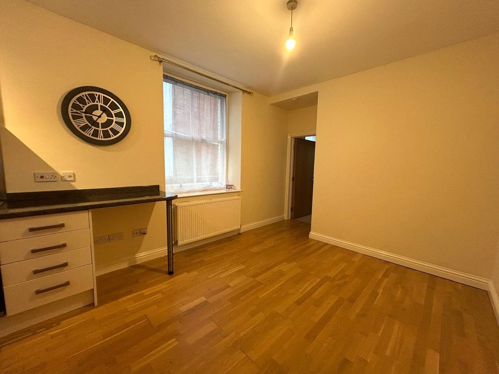 Property photo 3 of 7 Picture No. 09