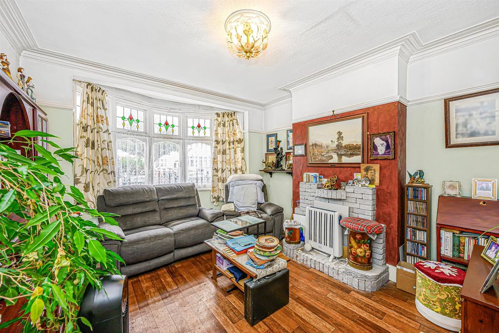 Property photo 3 of 15