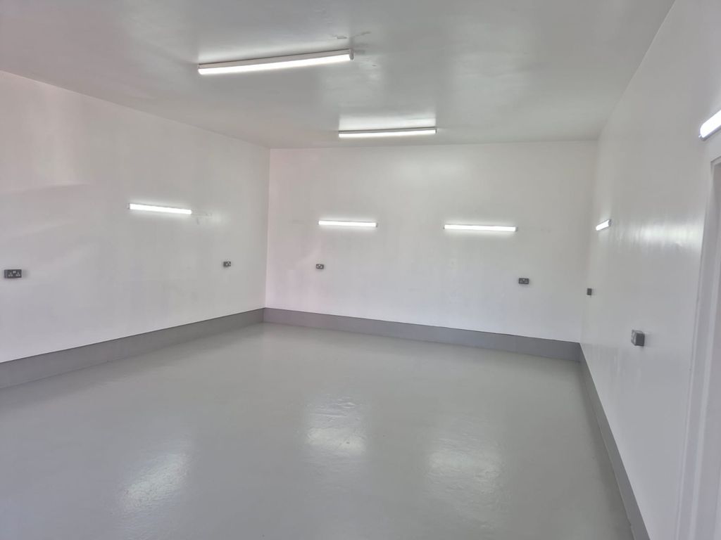 Property photo 2 of 2