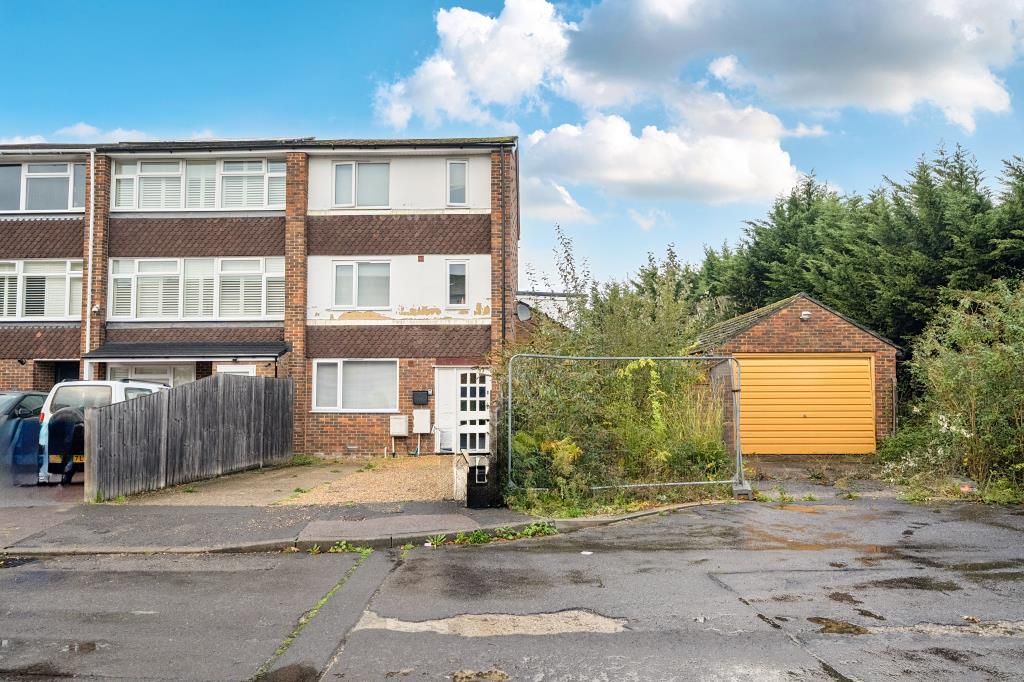 Property photo 1 of 18 External View